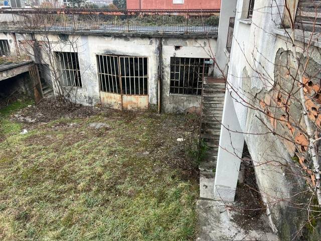 Palazzo / stabile a Erba in Via delle Grigne - Foto 4