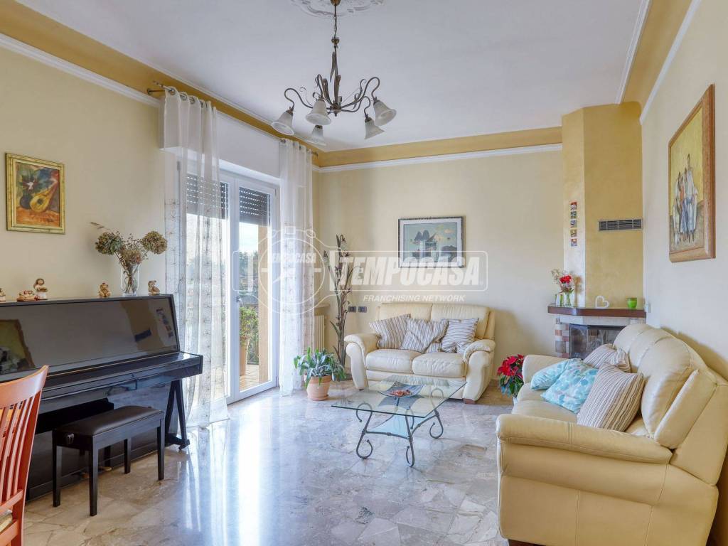 Villa a Varese in Via Adamello - Foto 3