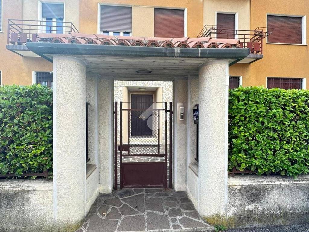 Appartamento a Brescia in Via Gabriele Rangoni, 19 - Foto 2