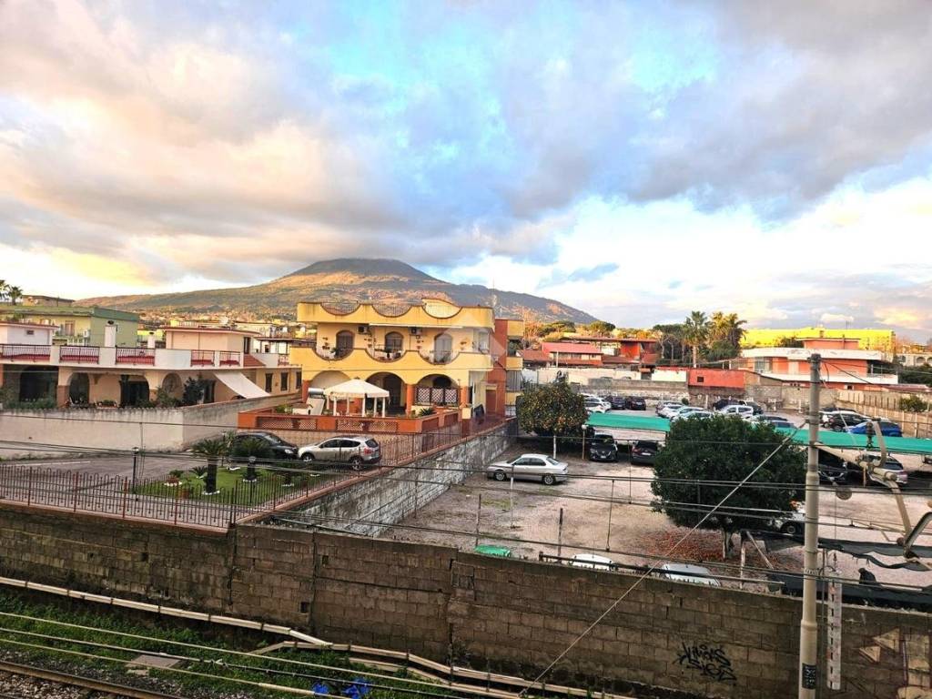 Appartamento a Torre annunziata in Via Vittorio Veneto, 390 - Foto 2