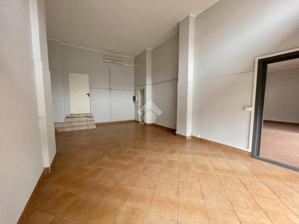 Appartamento a Borgomanero in Via S. Giovanni, 64 - Foto 5