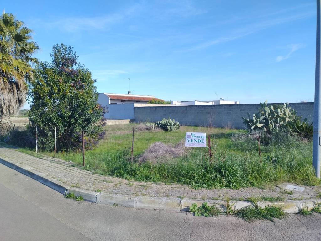 Terreno a Guagnano in Via Don Luigi Giussani - Foto 3