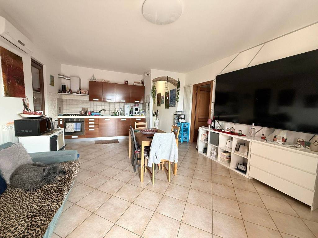 Appartamento a Trevignano romano in Via Sabazia - Foto 2