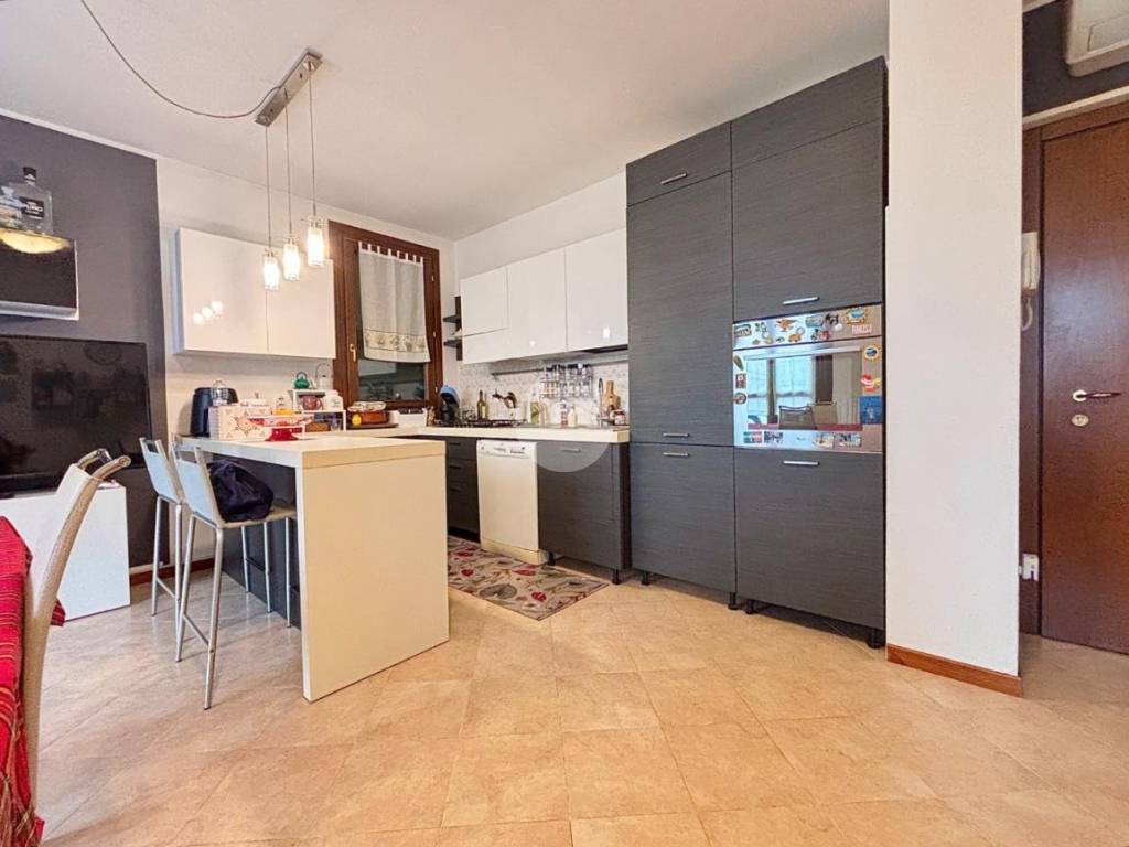 Appartamento a San giovanni lupatoto in Via Sandro Pertini, 9 - Foto 5