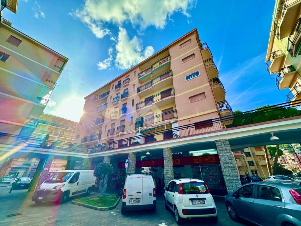 Appartamento a Andora in Piazza Dell'Incontro, 16 - Foto 3