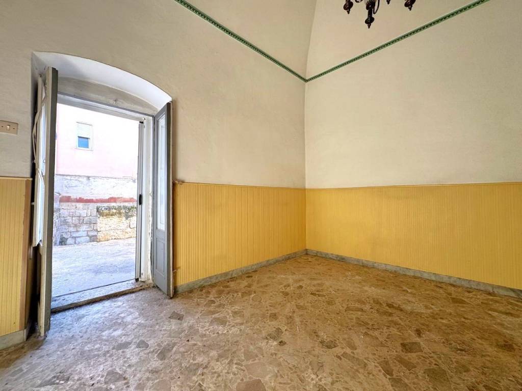 Casa indipendente a Triggiano in Via Niccolò Piccinni - Foto 4