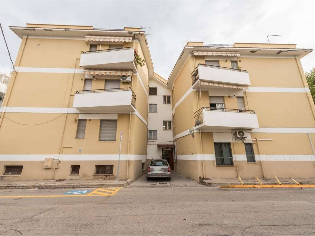 Appartamento a Montesilvano in Via Tasso, 2 - Foto 3