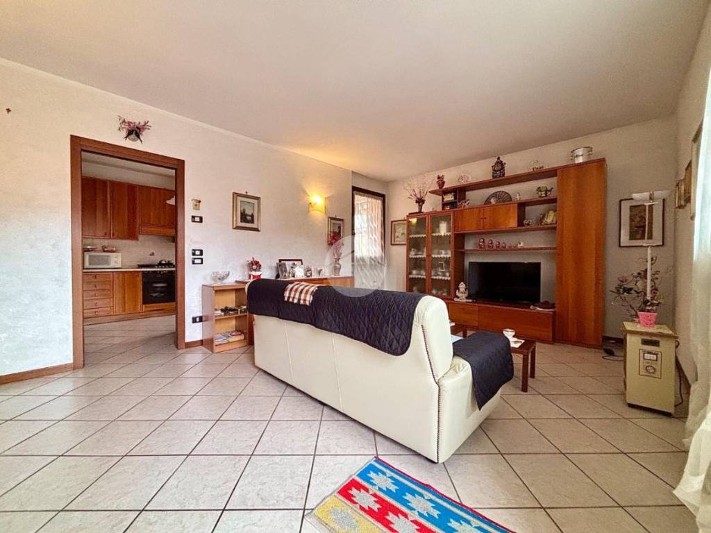Villa a San giovanni lupatoto in Via Riccarda Castellani, 21 - Foto 3