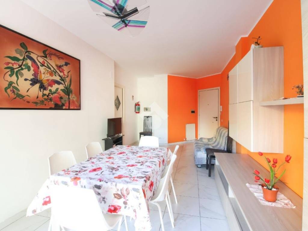 Appartamento a Alba adriatica in Via Abruzzo, 54 - Foto 2