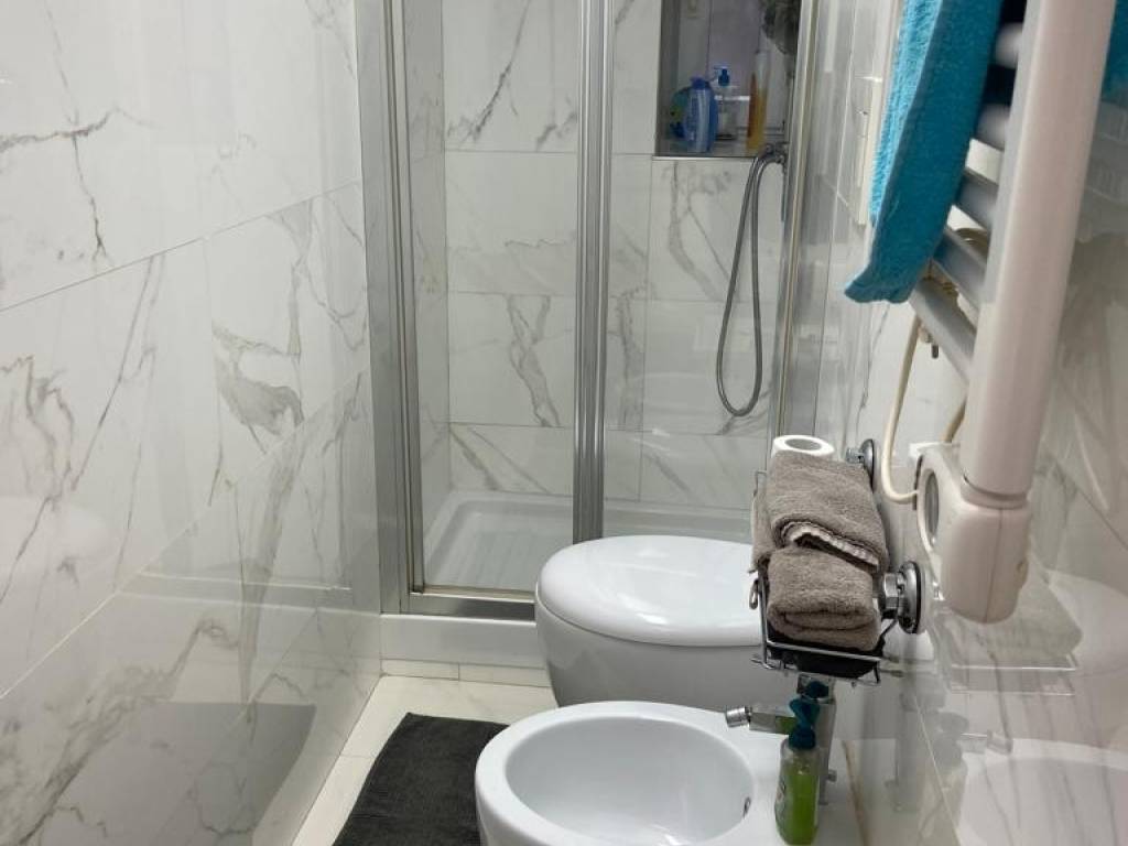 Appartamento a Genova in Via Asilo Davide e Delfina Garbarino, 8 - Foto 5