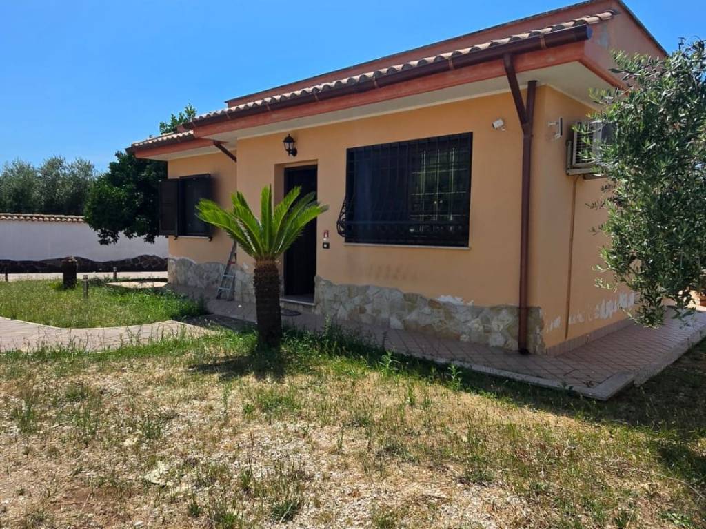 Villa a Nettuno in Via Pontinia, 17 - Foto 3
