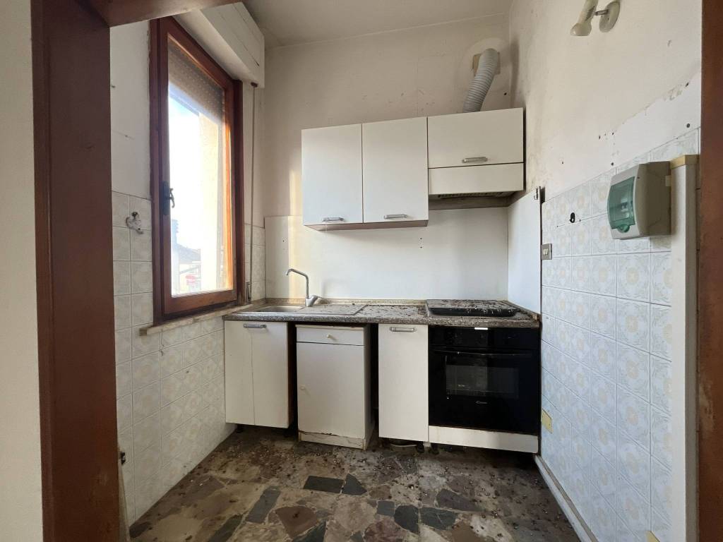 Appartamento a Empoli in Via Liguria - Foto 5