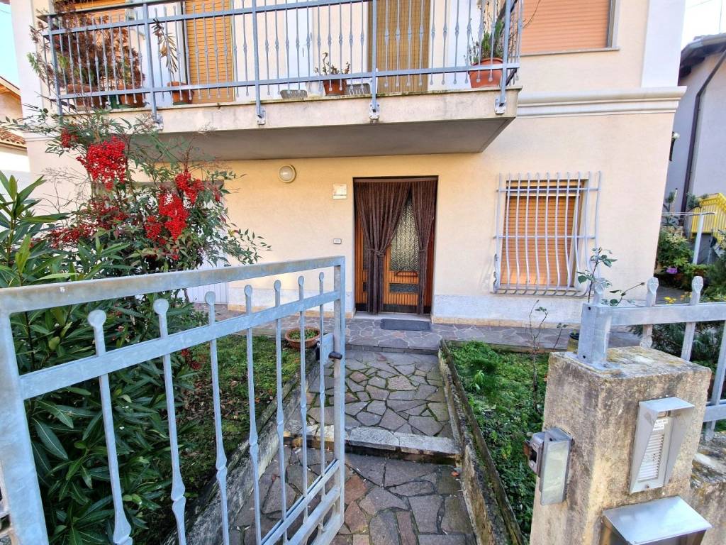 Villa a Ruda in Via degli Alpini, 31 - Foto 2