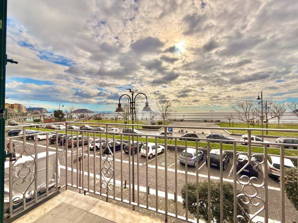 Appartamento a Pozzuoli in Corso Umberto I - Foto 5
