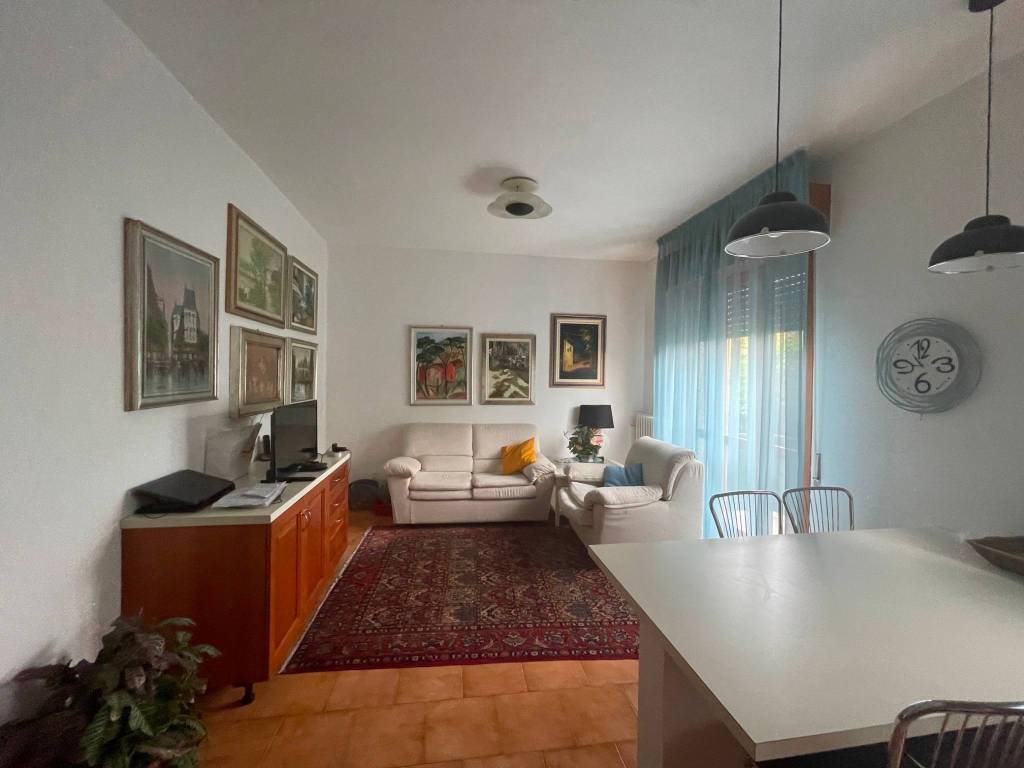 Appartamento a Bollate in Via Venezia - Foto 2