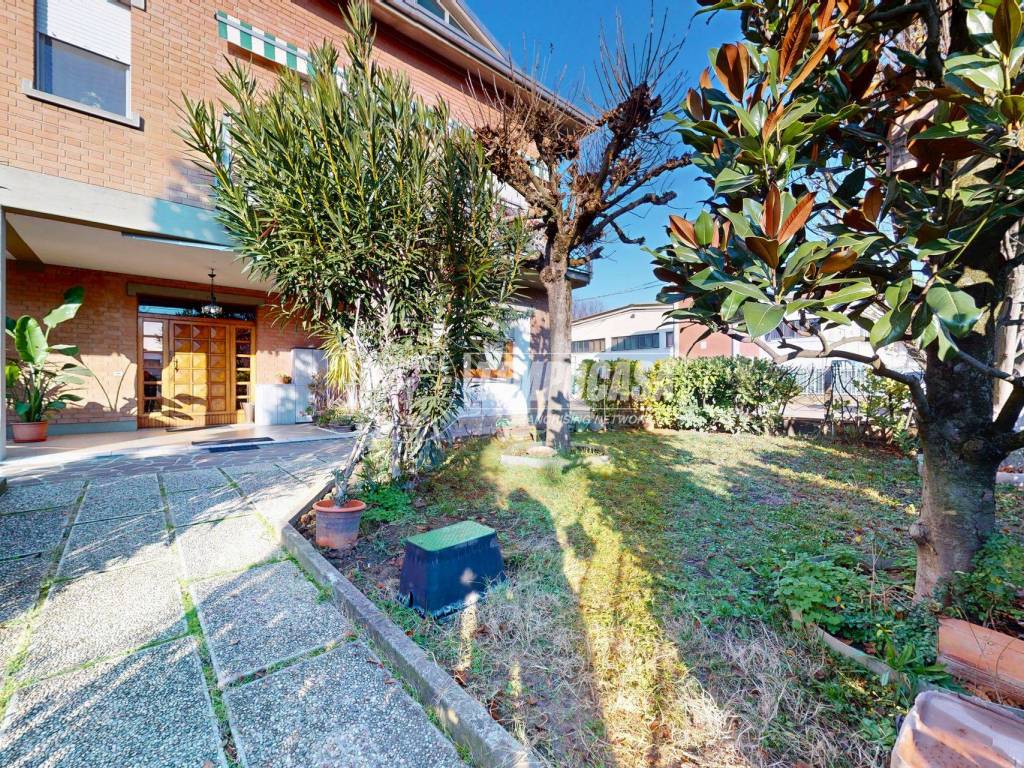 Casa indipendente a Carpi in Via Umbria, 9 - Foto 2