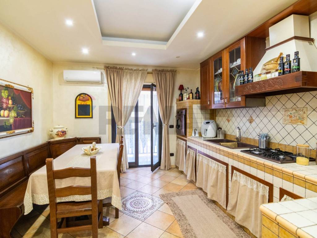 Appartamento a Catania in Via Matteo Gaudioso, 11 - Foto 4