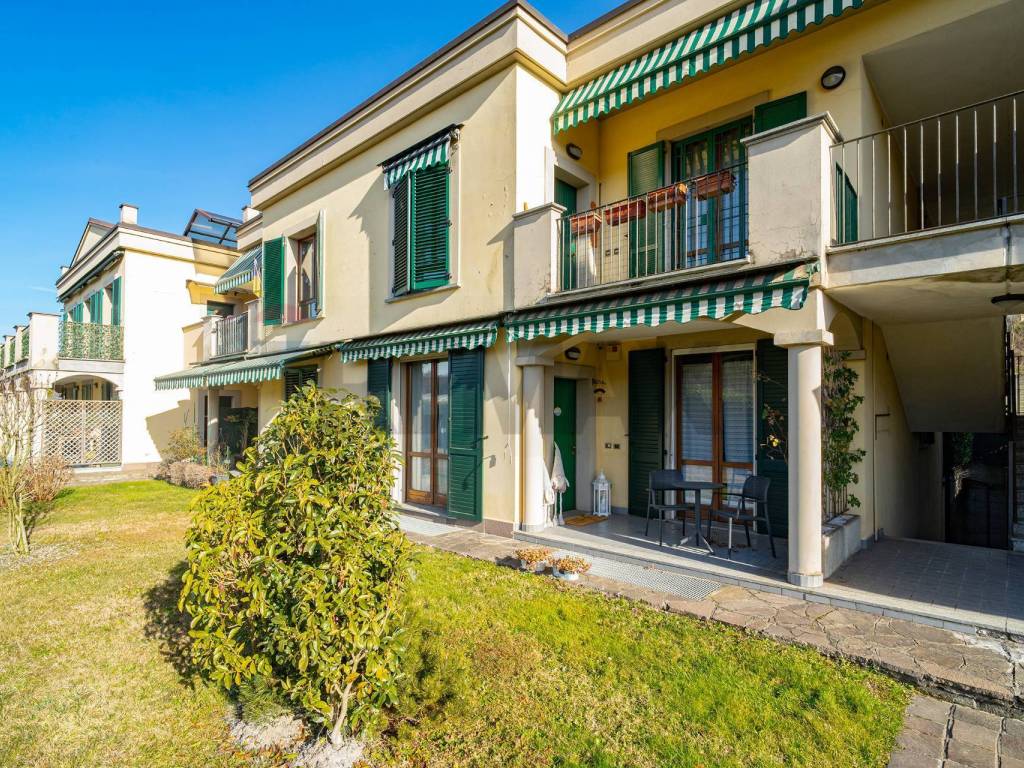 Appartamento a Carugo in via cascina sant'isidoro, 63 - Foto 3