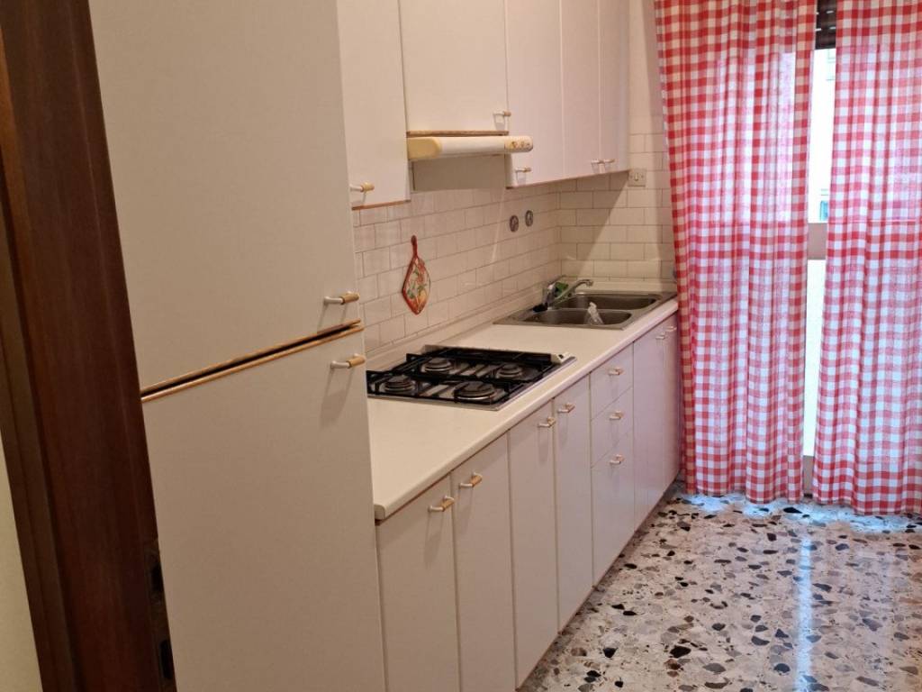 Appartamento a Treviso in Viale Fratelli Cairoli - Foto 4