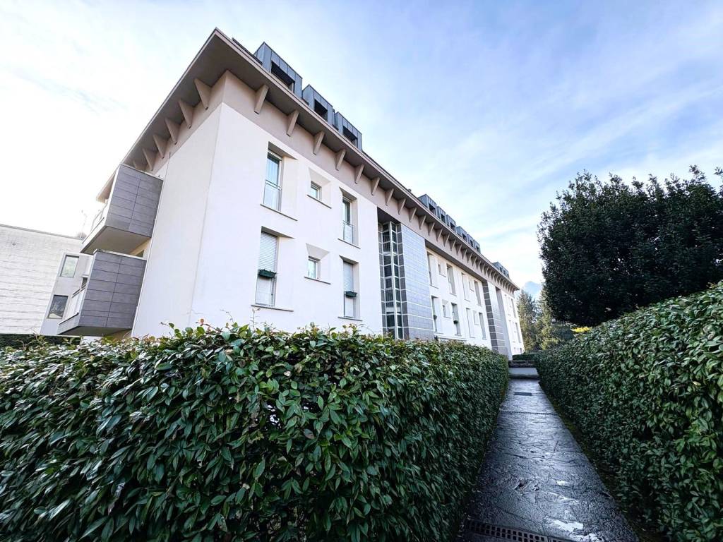 Appartamento a Lecco in Via Tonio da Belledo - Foto 3