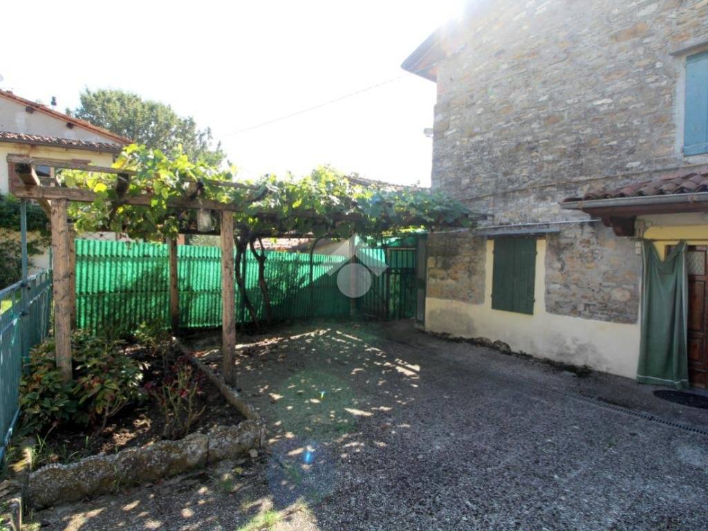Rustico / casale a Neviano degli arduini in Str. Case Mazza, 20 - Foto 3