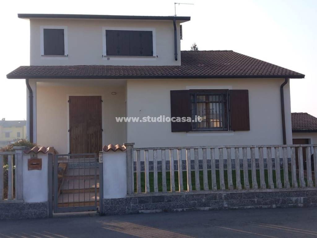 Villa a Dovera in Via Lago Gerundo - Foto 2