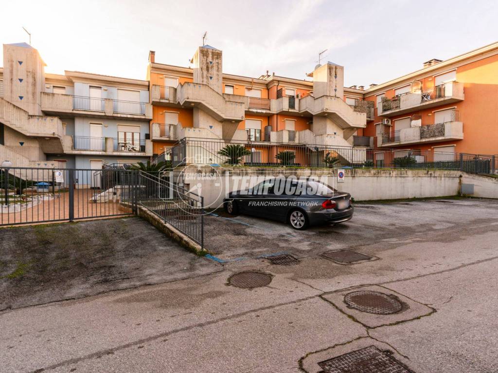 Appartamento a Civitanova marche in Via Giuseppe Saragat - Foto 2