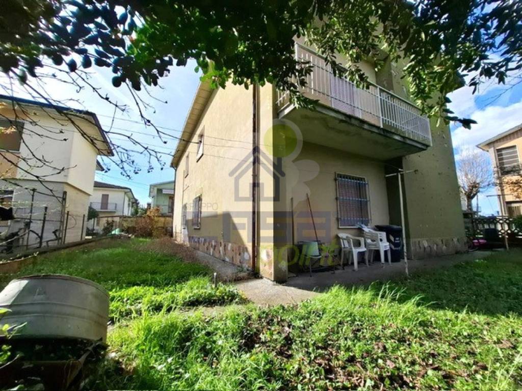 Casa indipendente a Monticelli d'ongina in VIA LENIN - Foto 3