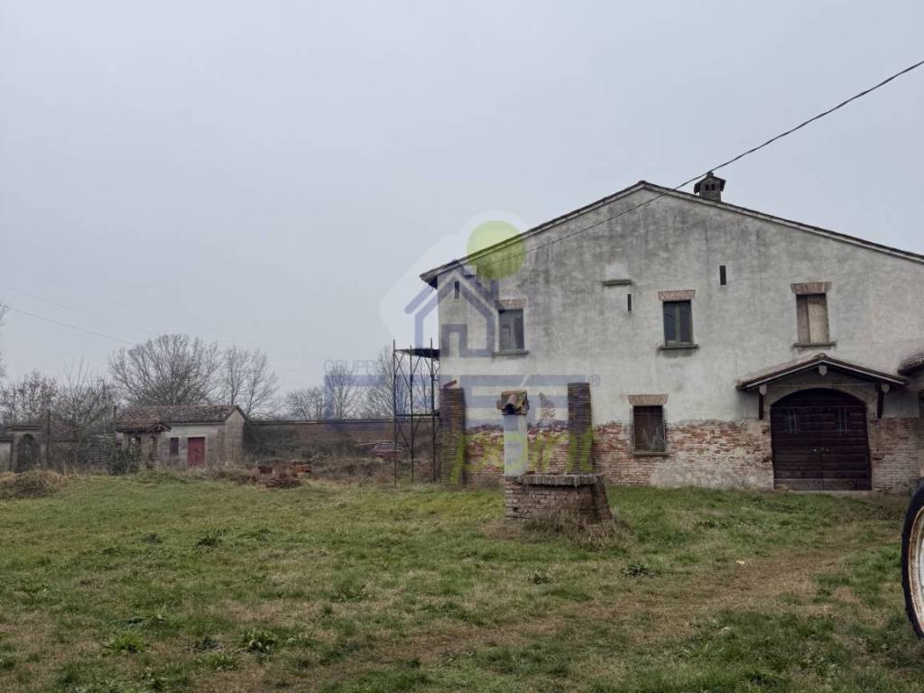 Casa indipendente a Viadana in via Corriera 1 - Foto 4