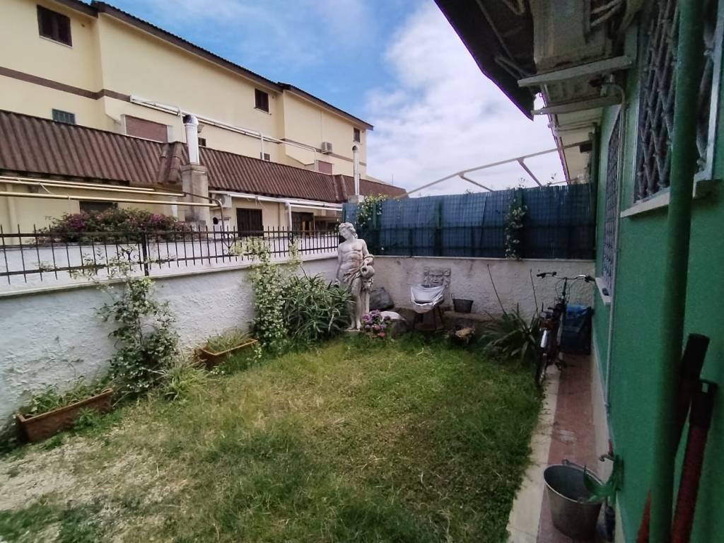 Villetta a schiera a Pomezia in Via Altofonte - Foto 3