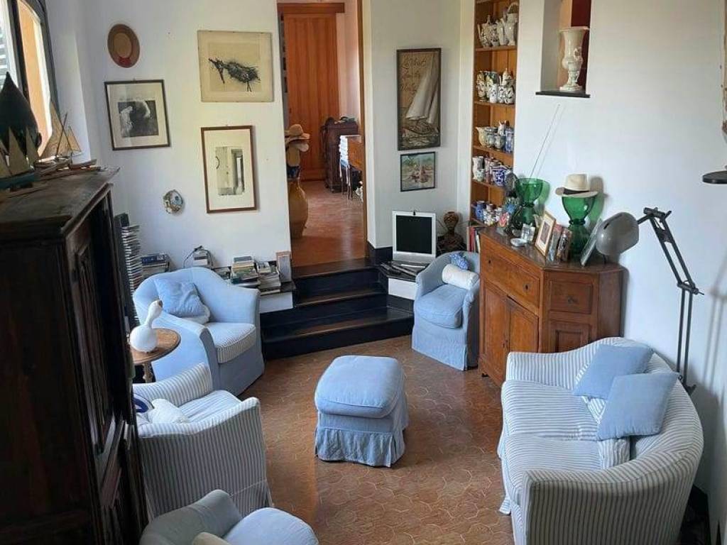Appartamento a Arenzano in Via della Rotonda - Foto 3