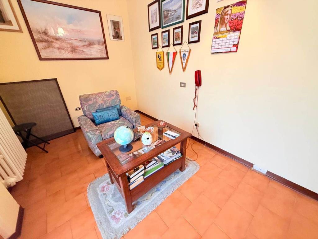 Appartamento a Urbino in Via Nenni - Foto 4