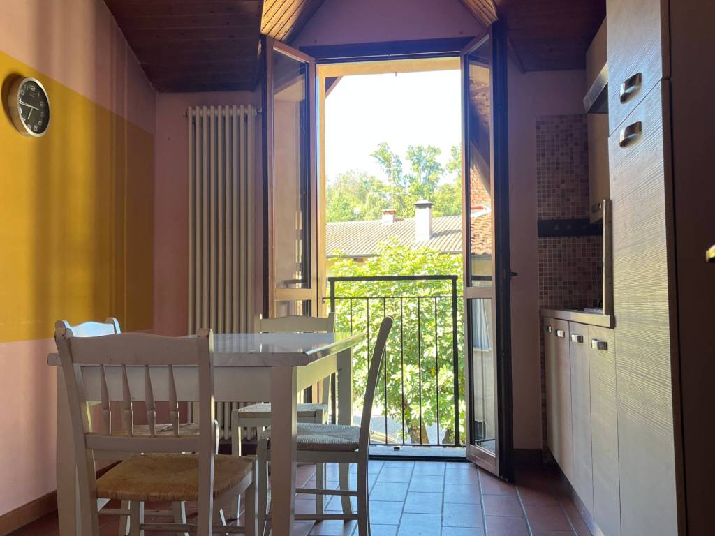 Appartamento a Cairate in Via Indipendenza, 3 - Foto 4