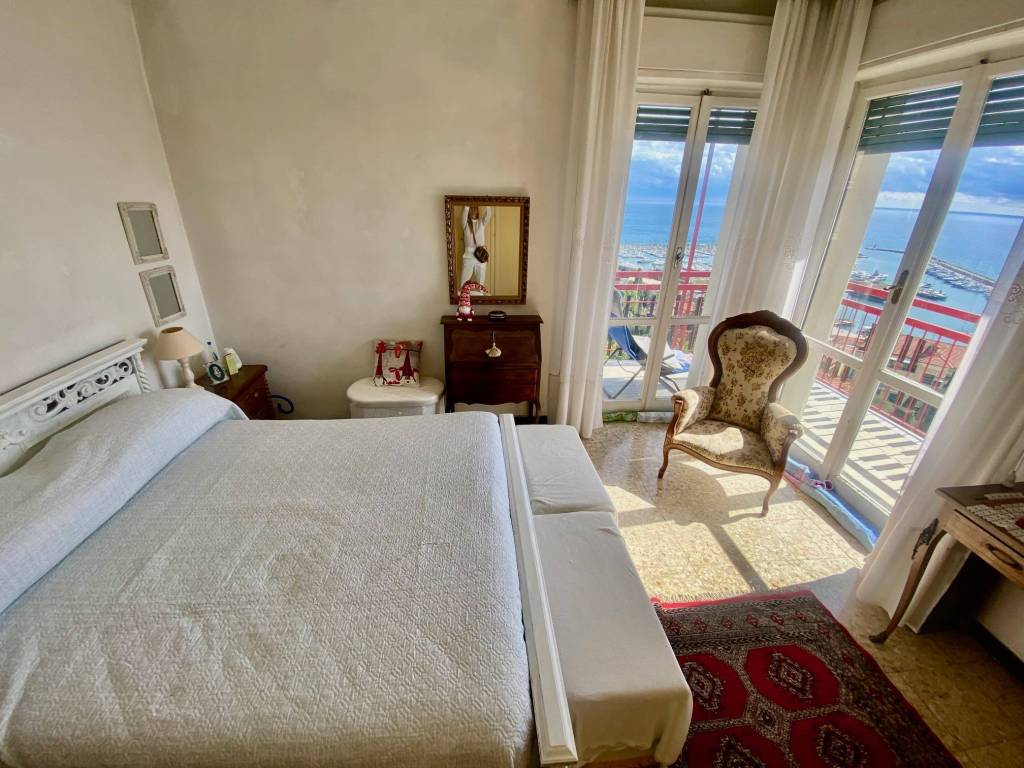 Appartamento a Imperia in Salita Terre Bianche - Foto 4