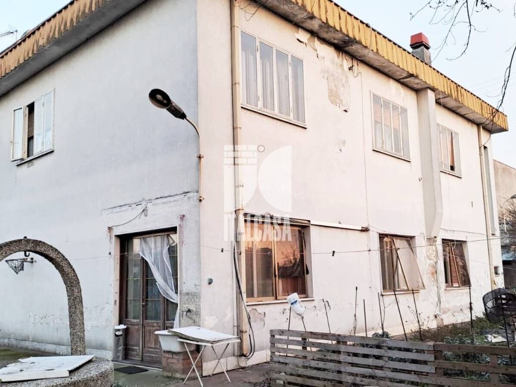 Villa a Goito in via Strada Segrada - Foto 4