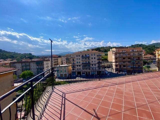 Appartamento a Imperia in Via Antonio Canova - Foto 4