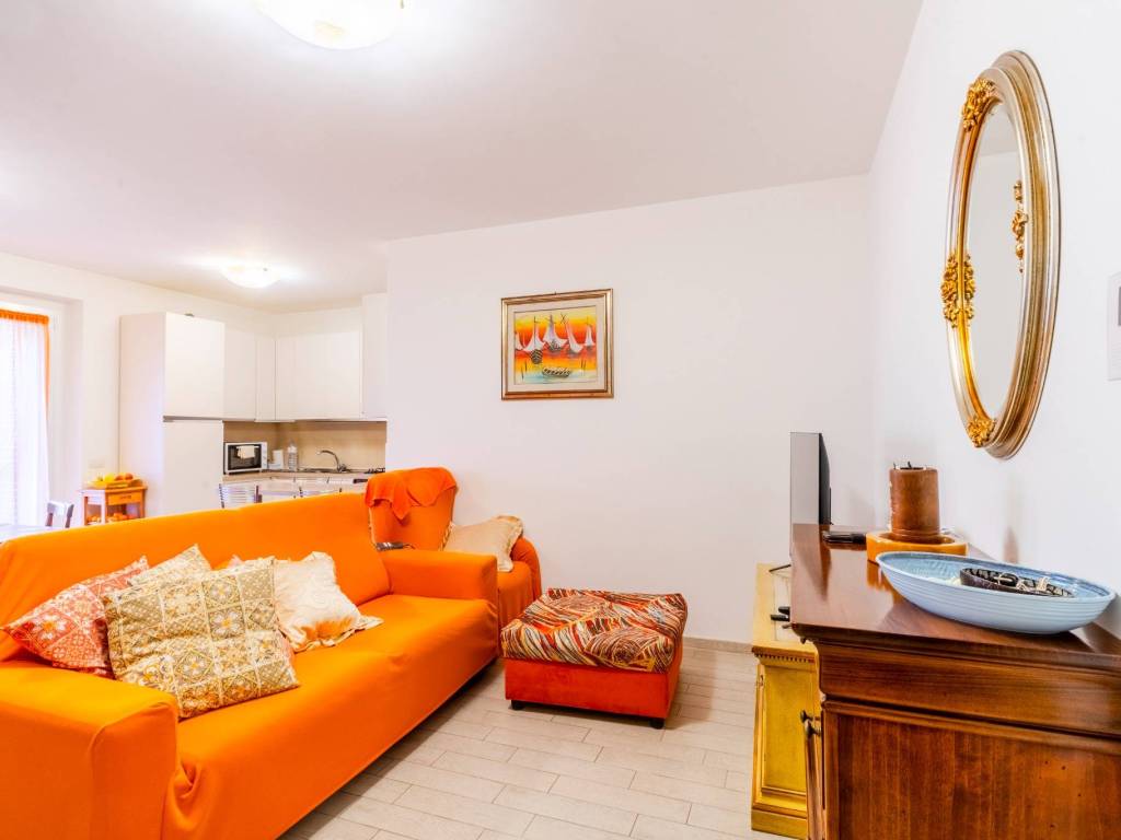 Appartamento a Civitanova marche in Via Adua, 90 - Foto 2