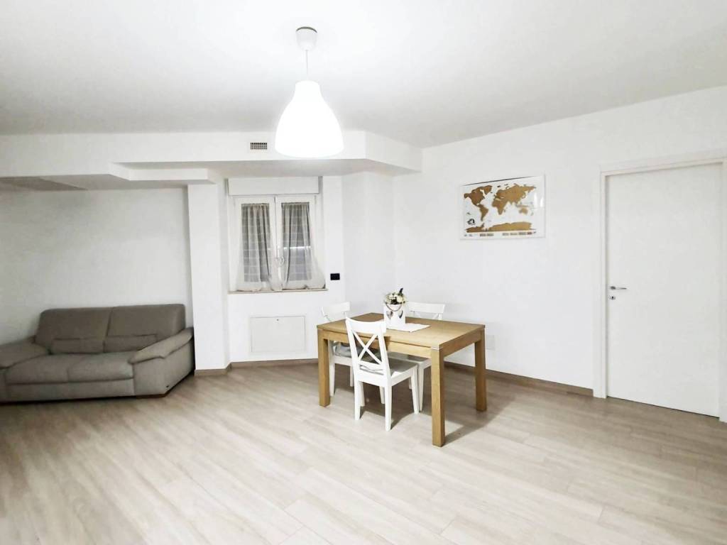 Appartamento a Chieti in Piazza Marconi, 70 - Foto 2