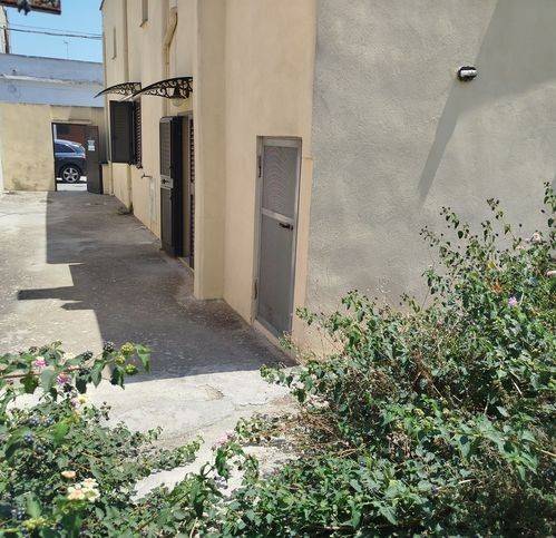 Villa a Botrugno in Via Tripoli 87 - Foto 3