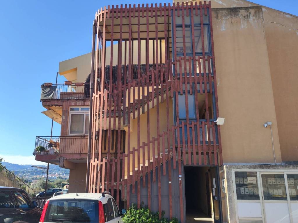 Appartamento a Messina in Strada Privata Campus - Foto 2