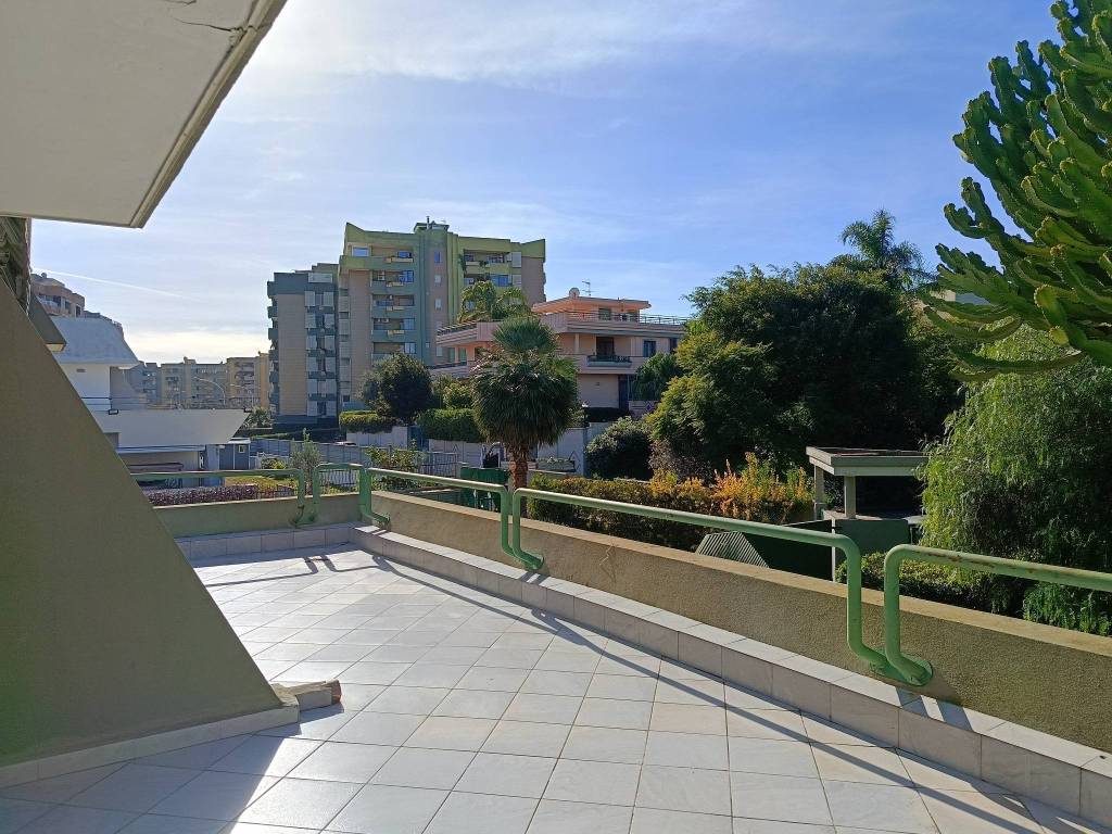 Villa a Cagliari in Via Claudio Galeno - Foto 4