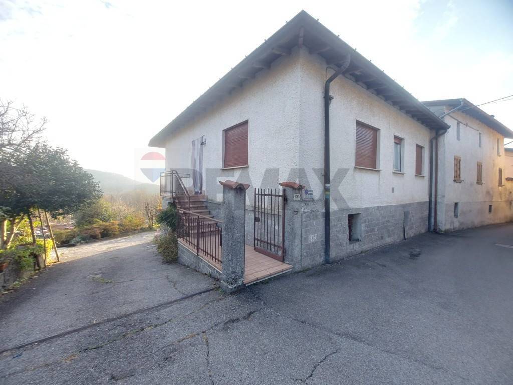 Casa indipendente a Cittiglio in Via Cascine, 64 - Foto 5