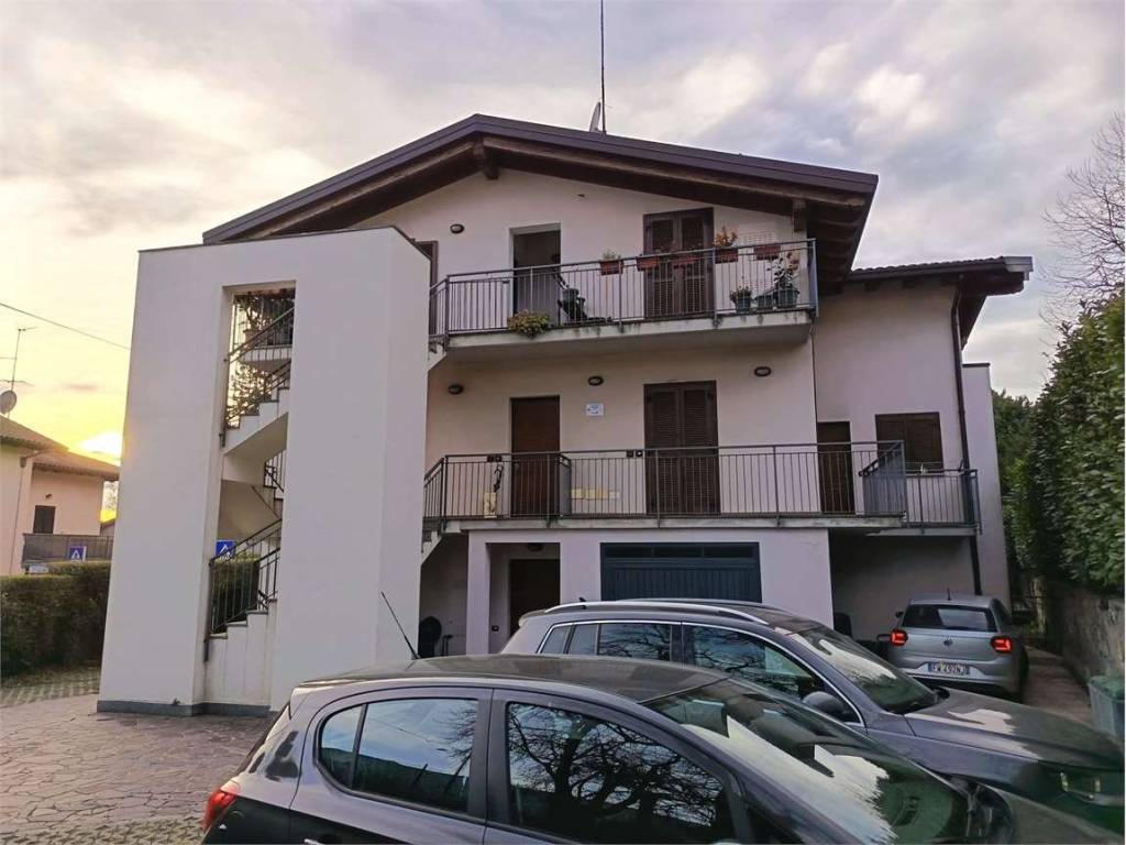 Appartamento a Luvinate in Viale Vittorio Veneto, 20 - Foto 3