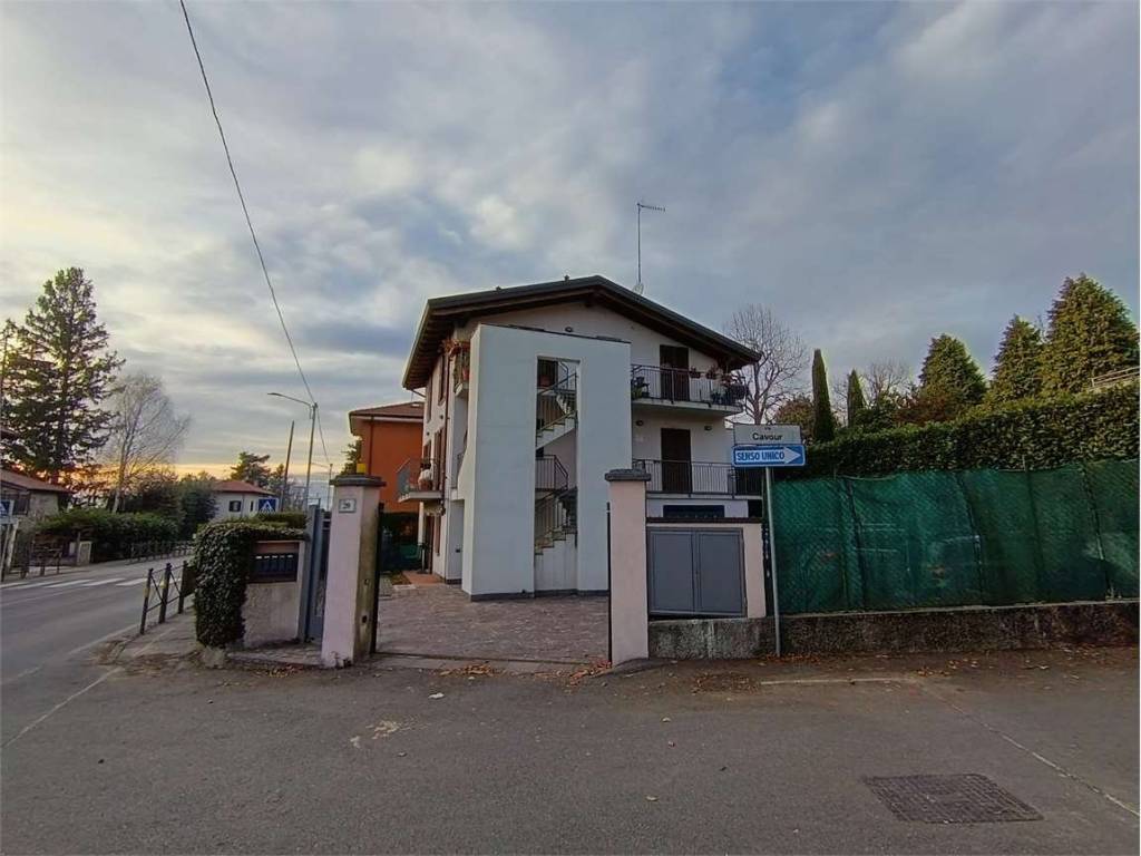 Appartamento a Luvinate in Viale Vittorio Veneto, 20 - Foto 4