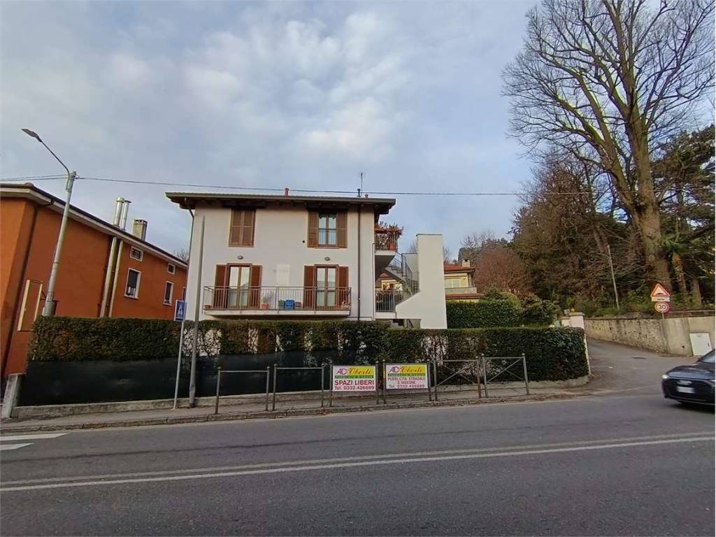 Appartamento a Luvinate in Viale Vittorio Veneto, 20 - Foto 5