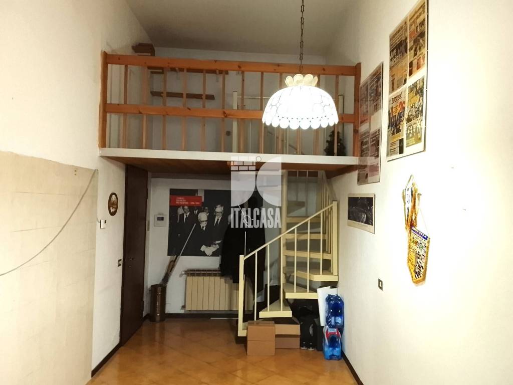 Appartamento a Mantova in Piazza Adolfo Viterbi, 1 - Foto 5