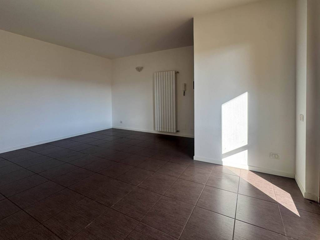 Appartamento a Poggibonsi in Via Irlanda - Foto 4