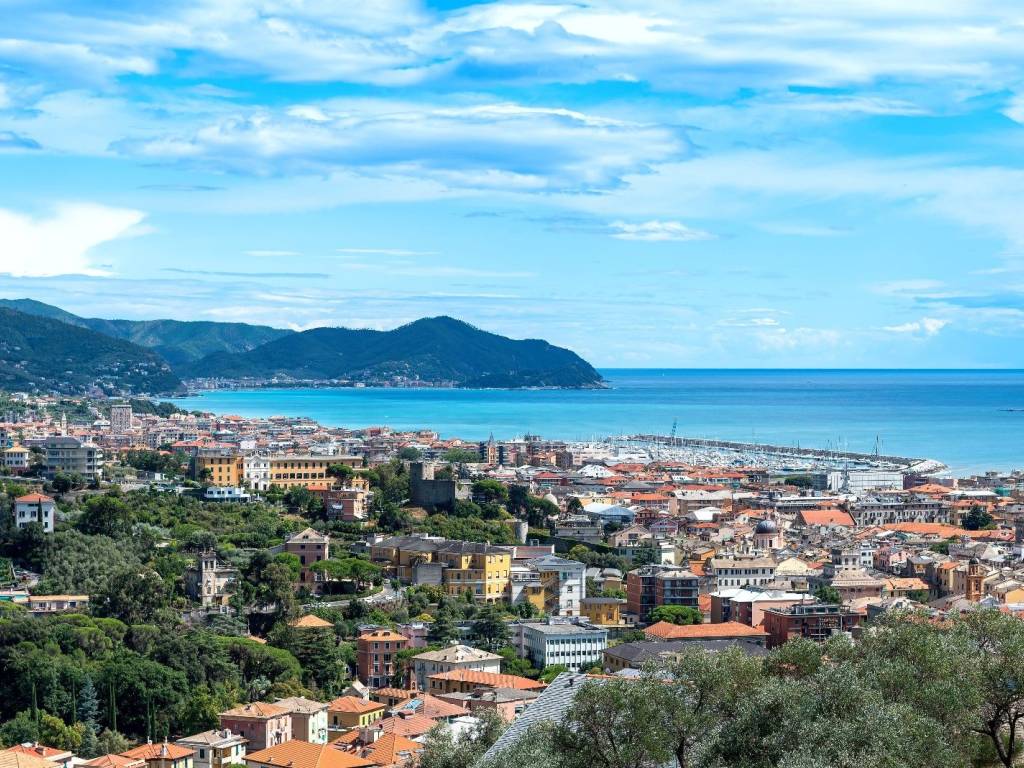 Appartamento a Lavagna in Via Tedisio - Foto 3