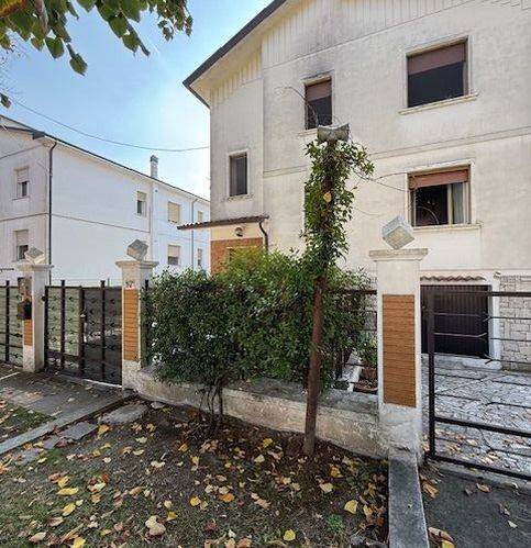 Casa indipendente a Copparo in Viale I. Ricci 97 A - Foto 3