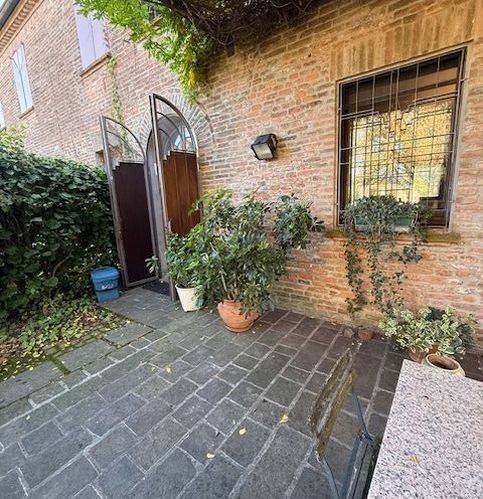 Villa a Ferrara in Via Chiesa 34 - Foto 3